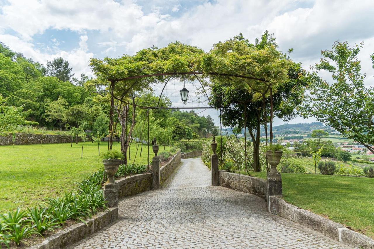 Quinta das Pirâmides by GuestReady Vila Nova de Famalicão Extérieur photo